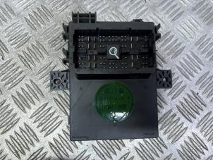 Ignition lock + computer from a Chevrolet Spark (M300) 1.0 16V Bifuel 2011