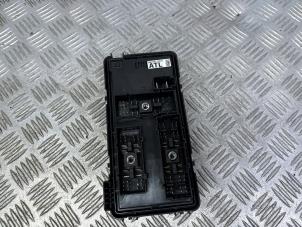 Ignition lock + computer from a Chevrolet Spark (M300) 1.0 16V Bifuel 2011