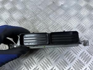 Ignition lock + computer from a Chevrolet Spark (M300) 1.0 16V Bifuel 2011