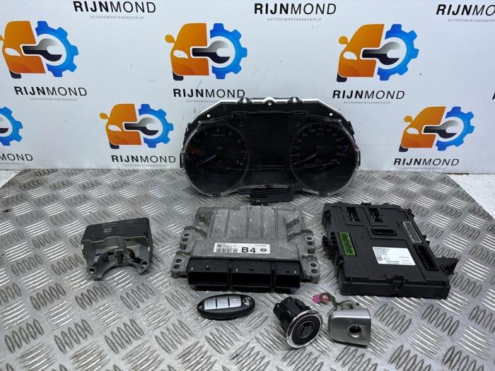 Used Ignition lock + computer Nissan Qashqai (J11) 1.2 DIG-T 16V Price € 250,00 Margin scheme offered by Autodemontage Rijnmond BV