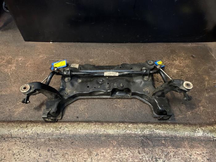 Begagnade Underram Ford Grand C-Max (DXA) 1.0 Ti-VCT EcoBoost 12V 125 Pris på förfrågan erbjuds av Autodemontage Rijnmond BV
