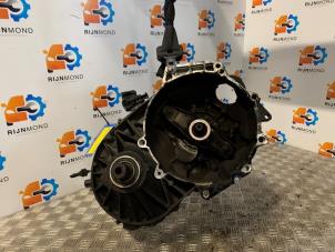 Getriebe van een Volkswagen Transporter T5 1.9 TDi 2007