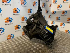 Getriebe van een Volkswagen Transporter T5 1.9 TDi 2007