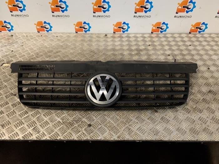 Begagnade Grill Volkswagen Transporter T5 1.9 TDi Pris € 35,00 Marginaltabell erbjuds av Autodemontage Rijnmond BV