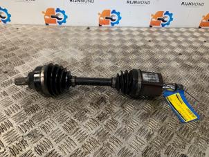 Begagnade Drivaxel, vänster fram Volvo S40 (MS) 2.4 D5 20V Pris på förfrågan erbjuds av Autodemontage Rijnmond BV
