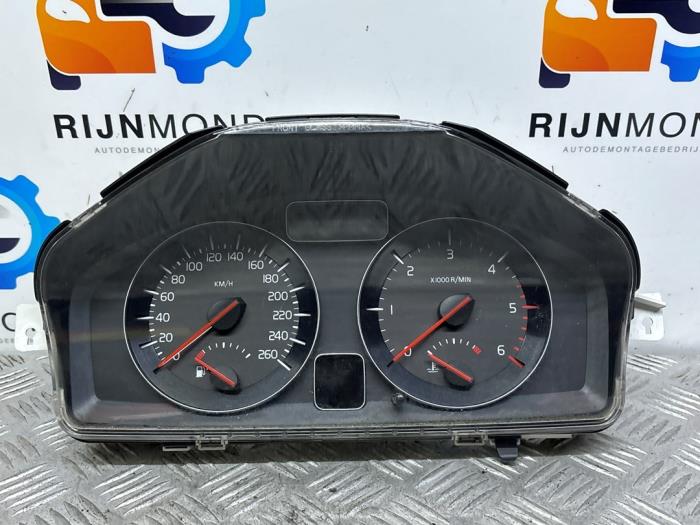 Used Ignition lock + computer Volvo S40 (MS) 2.4 D5 20V Price € 175,00 Margin scheme offered by Autodemontage Rijnmond BV