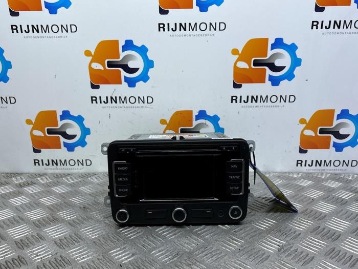 Używane System nawigacji Volkswagen Polo V (6R) 1.2 TDI 12V BlueMotion Cena € 70,00 Procedura marży oferowane przez Autodemontage Rijnmond BV