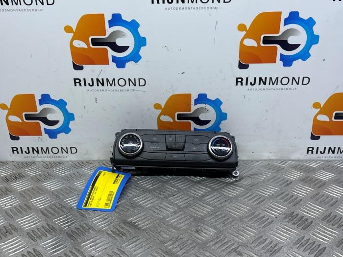Begagnade Värmekontrollpanel Ford Fiesta 7 1.1 Ti-VCT 12V 85 Pris € 96,80 Inklusive moms erbjuds av Autodemontage Rijnmond BV