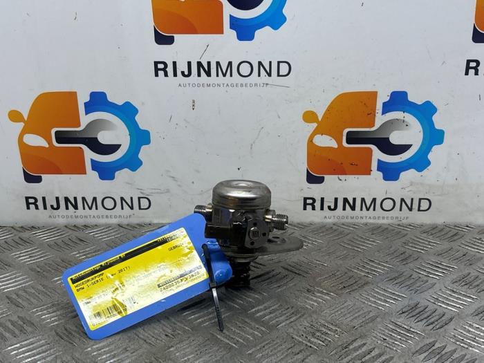 Used High pressure pump BMW 1 serie (F20) 118i 1.5 TwinPower 12V Price on request offered by Autodemontage Rijnmond BV