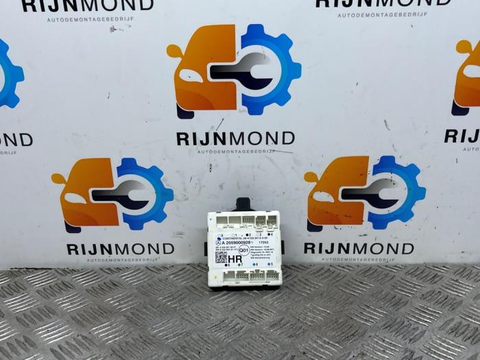 Begagnade Centrallåsmodul Mercedes C Estate (S205) C-180 1.6 16V BlueEfficiency Pris € 25,00 Marginaltabell erbjuds av Autodemontage Rijnmond BV