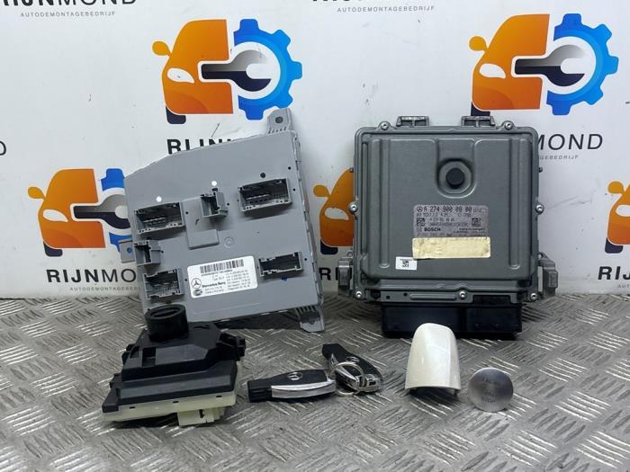 Used Ignition lock + computer Mercedes C Estate (S205) C-180 1.6 16V BlueEfficiency Price € 300,00 Margin scheme offered by Autodemontage Rijnmond BV