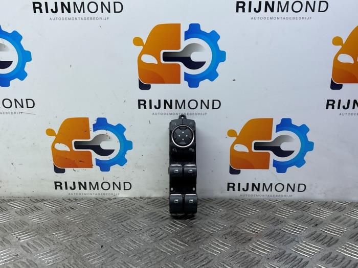 Usados Interruptor de ventanilla eléctrica Ford Mondeo V 2.0 EcoBoost 16V Precio de solicitud ofrecido por Autodemontage Rijnmond BV