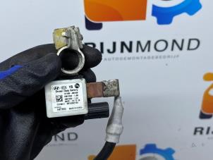 Batterisensor från en Kia Stonic (YB) 1.0i T-GDi 12V 2019