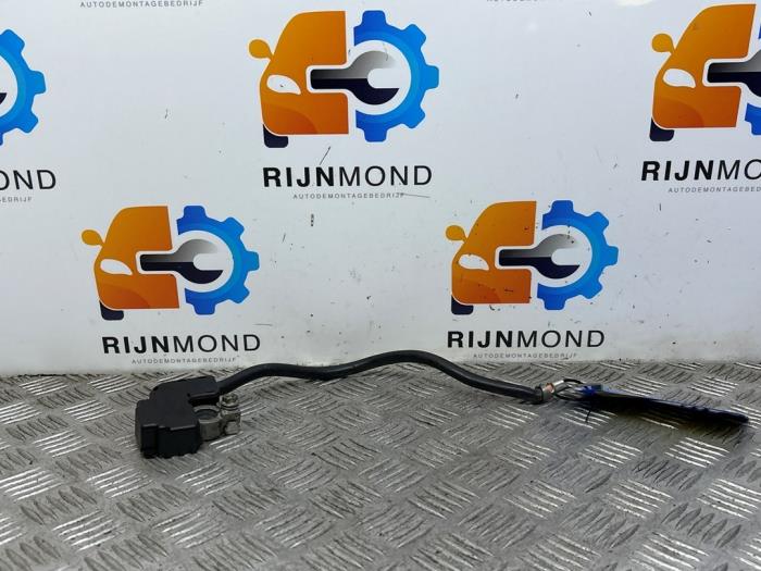Begagnade Batterisensor BMW 3 serie (E93) 330i 24V Pris € 42,35 Inklusive moms erbjuds av Autodemontage Rijnmond BV