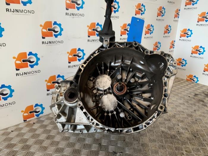 GETRIEBE PF6 PF6050 PF6044 PF6040 PF6048 1.6CDTI OPEL VIVARO