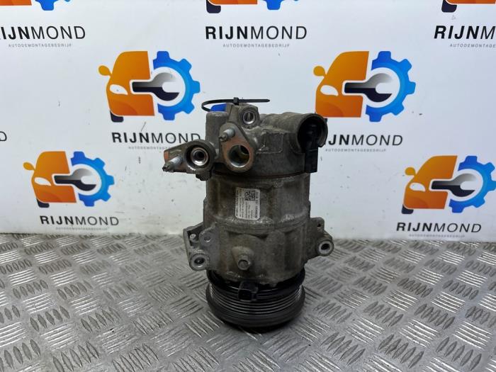 Usagé Pompe clim Ford Fiesta 7 1.1 Ti-VCT 12V 70 Prix € 42,34 Prix TTC proposé par Autodemontage Rijnmond BV