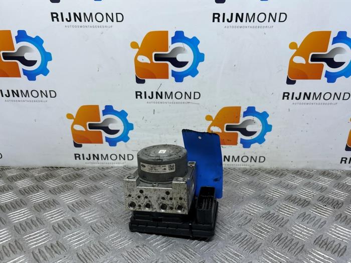 Usagé Bloc ABS Ford Transit Courier 1.5 EcoBlue Prix sur demande proposé par Autodemontage Rijnmond BV