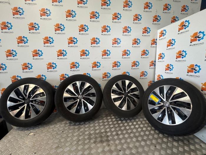 Set of wheels + tyres Volkswagen Polo V 1.4 TDI DPF BlueMotion ...
