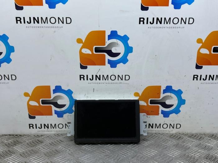 Gebrauchte Navigation Display Volvo V40 Cross Country (MZ) 2.0 D3 16V Preis € 151,25 Mit Mehrwertsteuer angeboten von Autodemontage Rijnmond BV