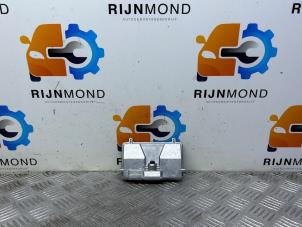 Begagnade Framåtriktad kamera Skoda Kamiq 1.0 TSI 12V Pris € 121,00 Inklusive moms erbjuds av Autodemontage Rijnmond BV