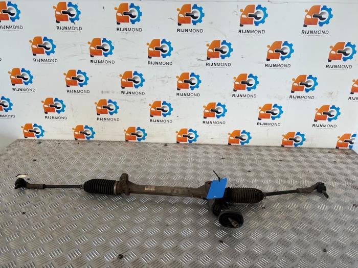 Begagnade Styrbox Volkswagen Polo V (6R) 1.0 12V BlueMotion Technology Pris € 100,00 Marginaltabell erbjuds av Autodemontage Rijnmond BV