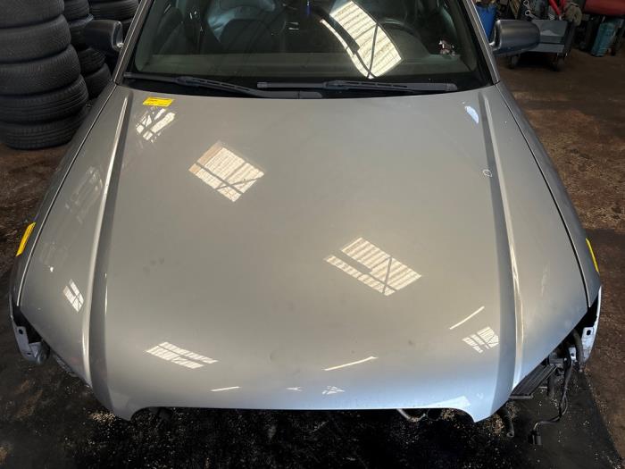 Używane Maska Audi A4 (B7) 2.0 TDI Cena € 250,00 Procedura marży oferowane przez Autodemontage Rijnmond BV