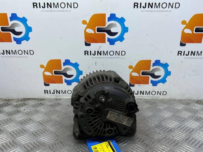 Begagnade Dynamo Volkswagen Passat (3C2) 1.9 TDI Pris € 39,99 Marginaltabell erbjuds av Autodemontage Rijnmond BV