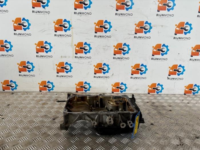 Usagé Couvercle carter Opel Crossland (X) 1.2 Turbo 12V Prix sur demande proposé par Autodemontage Rijnmond BV