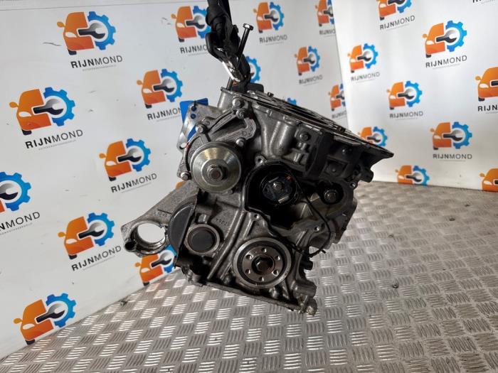 Used Engine crankcase Peugeot 2008 (UD/UK/UR/US/UX) 1.2 VTi 12V PureTech 155 Price € 750,00 Margin scheme offered by Autodemontage Rijnmond BV