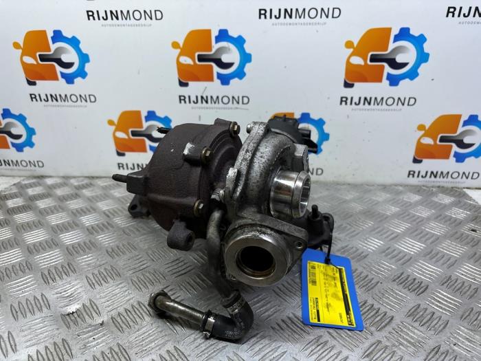 Gebrauchte Turbo Audi A4 Avant (B8) 2.0 TDI 16V Preis € 151,25 Mit Mehrwertsteuer angeboten von Autodemontage Rijnmond BV