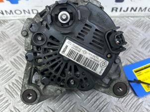 Dynamo från en Renault Twingo II (CN) 1.2 2008