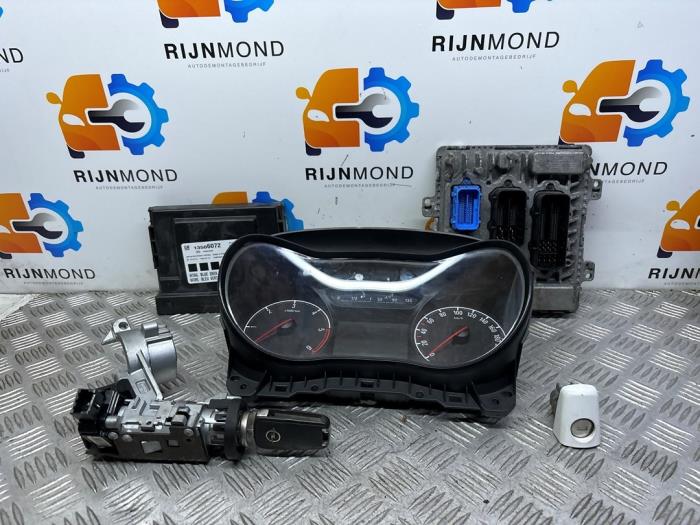 Used Ignition lock + computer Opel Corsa E 1.3 CDTi 16V ecoFLEX Price on request offered by Autodemontage Rijnmond BV
