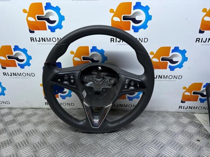 Używane Kierownica Opel Corsa E 1.3 CDTi 16V ecoFLEX Cena € 30,00 Procedura marży oferowane przez Autodemontage Rijnmond BV