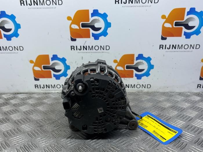 Usagé Dynamo Mercedes C Estate (S205) C-180 1.6 16V BlueEfficiency Prix € 99,99 Règlement à la marge proposé par Autodemontage Rijnmond BV