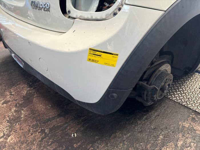 Bakre stötfångare från en MINI Mini (F56) 1.5 12V Cooper 2015