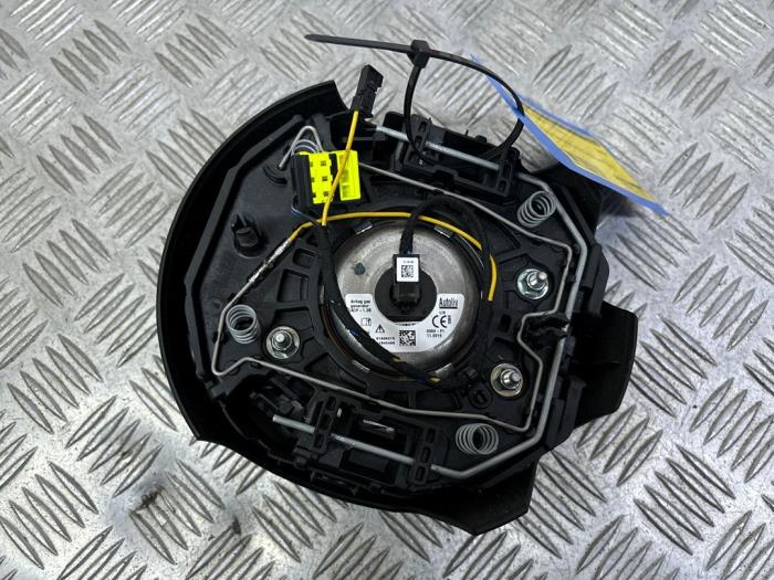 Vänster airbag (ratt) från en MINI Mini (F56) 1.5 12V Cooper 2015
