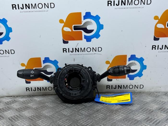 Spak, rattstång från en MINI Mini (F56) 1.5 12V Cooper 2015