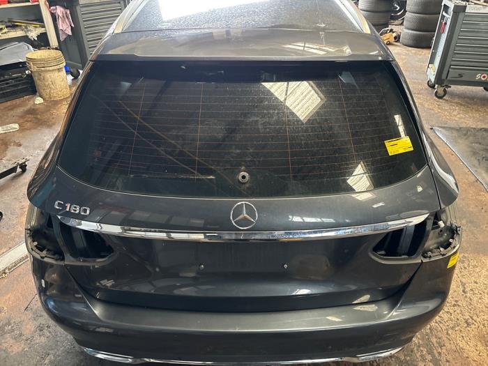 Używane Tylna klapa Mercedes C Estate (S205) C-180 1.6 16V BlueEfficiency Cena € 450,00 Procedura marży oferowane przez Autodemontage Rijnmond BV