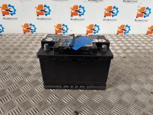 Begagnade Batteri Volkswagen Golf VII (AUA) Pris € 70,00 Marginaltabell erbjuds av Autodemontage Rijnmond BV
