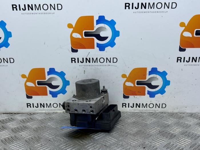 Usagé Pompe ABS Mercedes B (W246/W242) 1.8 B-180 CDI BlueEFFICIENCY 16V Prix € 120,99 Prix TTC proposé par Autodemontage Rijnmond BV