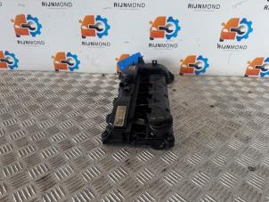 Ventildeckel van een Mercedes-Benz E (R207) E-250 CDI,d 16V BlueEfficiency, BlueTEC 2012