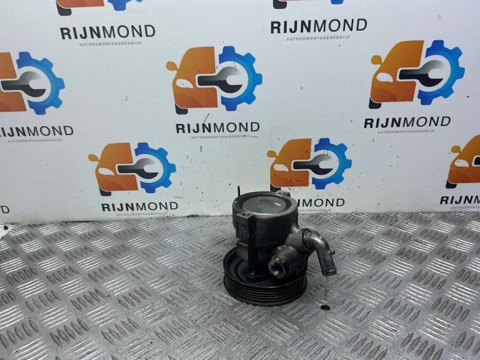 Usagé Pompe de direction Fiat Fiorino (225) 1.3 D 16V Multijet 80 Prix € 24,99 Règlement à la marge proposé par Autodemontage Rijnmond BV