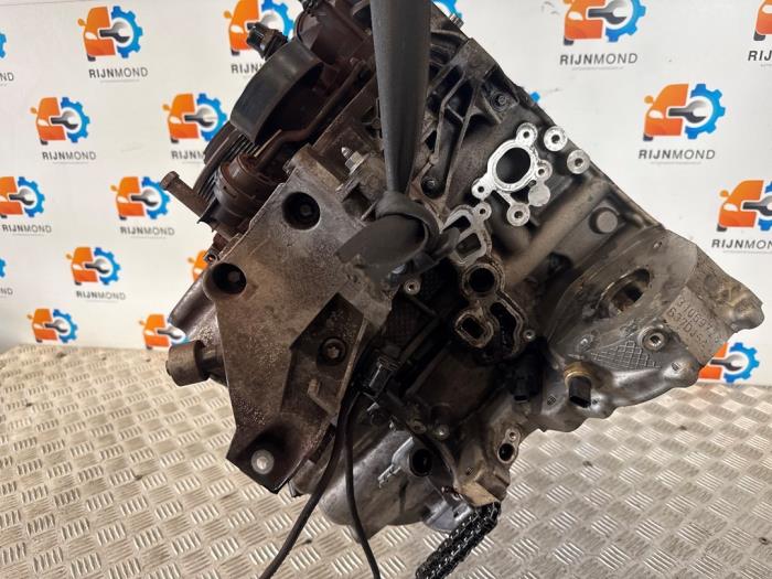 Engine crankcase from a BMW 1 serie (F21) 116d 1.5 12V TwinPower 2016