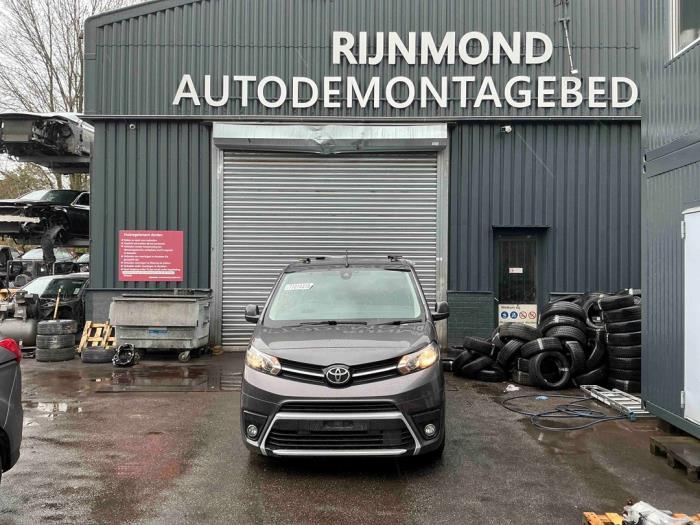 Usagé Assistant de freinage Toyota ProAce 1.6 D-4D 115 16V Prix € 42,35 Prix TTC proposé par Autodemontage Rijnmond BV