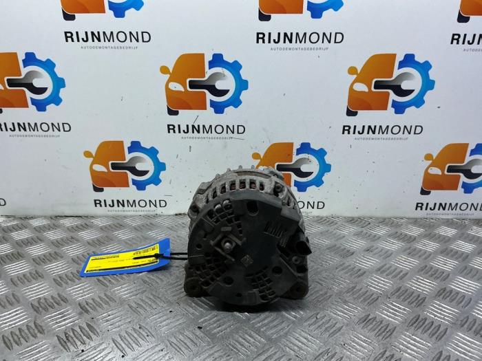Begagnade Dynamo Audi A5 (8T3) 2.0 TDI 16V Pris € 60,49 Inklusive moms erbjuds av Autodemontage Rijnmond BV
