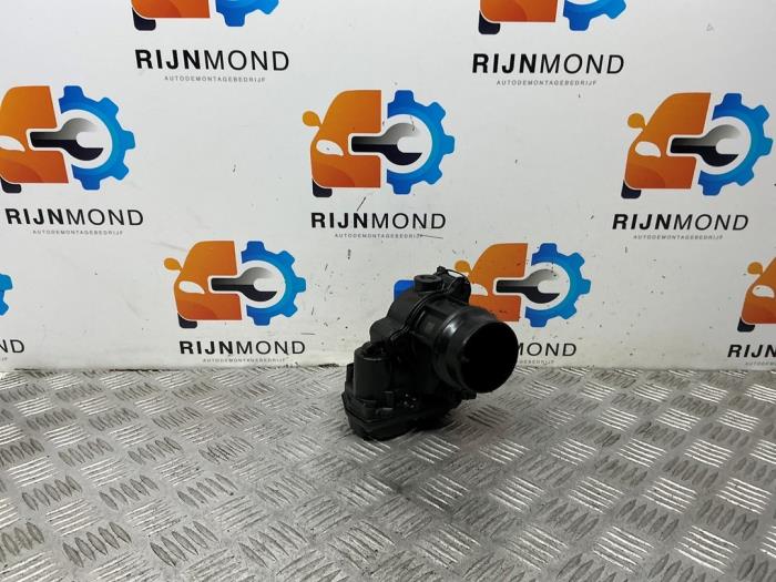 Usagé Boitier papillon BMW 5 serie (G30) 530d 3.0 TwinPower Turbo 24V Prix € 36,29 Prix TTC proposé par Autodemontage Rijnmond BV