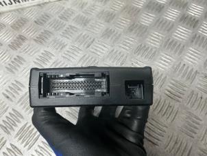Telefonmodul från en Ford Focus 3 1.0 Ti-VCT EcoBoost 12V 100 2012
