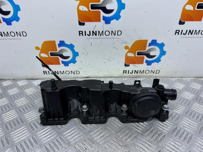 Usagé Ventilation carter Jaguar XE 2.0d 180 16V Prix € 60,49 Prix TTC proposé par Autodemontage Rijnmond BV