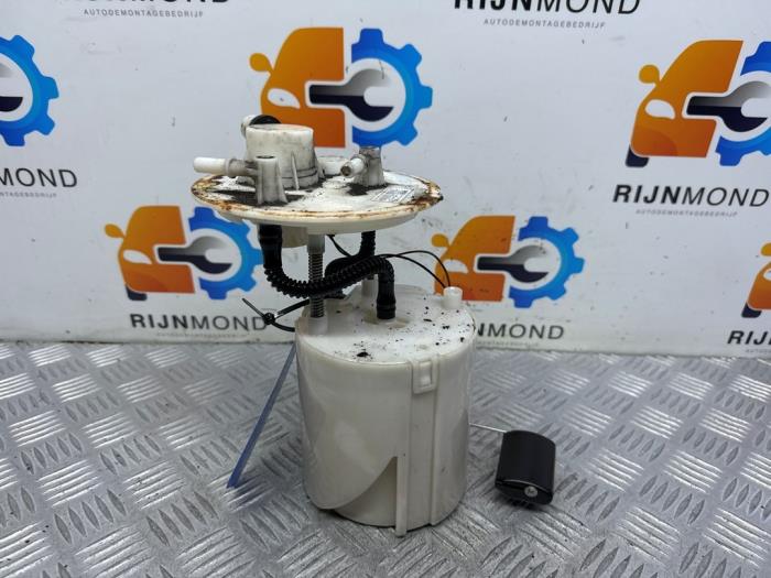 Usagé Pompe à carburant Kia Rio III (UB) 1.1 CRDi VGT 12V Prix € 39,99 Règlement à la marge proposé par Autodemontage Rijnmond BV