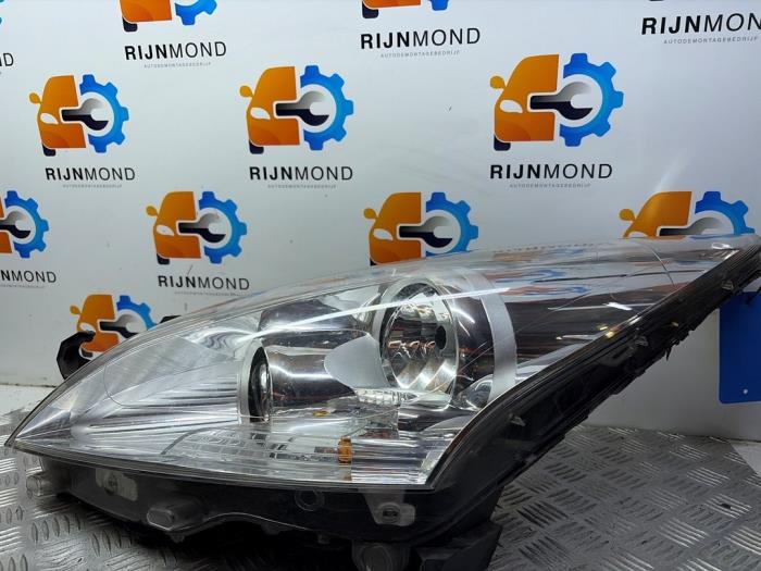 Używane Reflektor lewy Peugeot 3008 I (0U/HU) 1.6 VTI 16V Cena € 150,00 Procedura marży oferowane przez Autodemontage Rijnmond BV